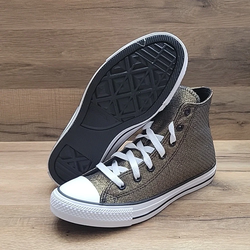 Converse High Top Brand new.
